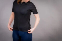 Carnac Women's Short Sleeve Jersey / Black 14 Carnac Women's Short Sleeve Jersey / Black -Planetx Bike Store CLCAWSSJBLK P10