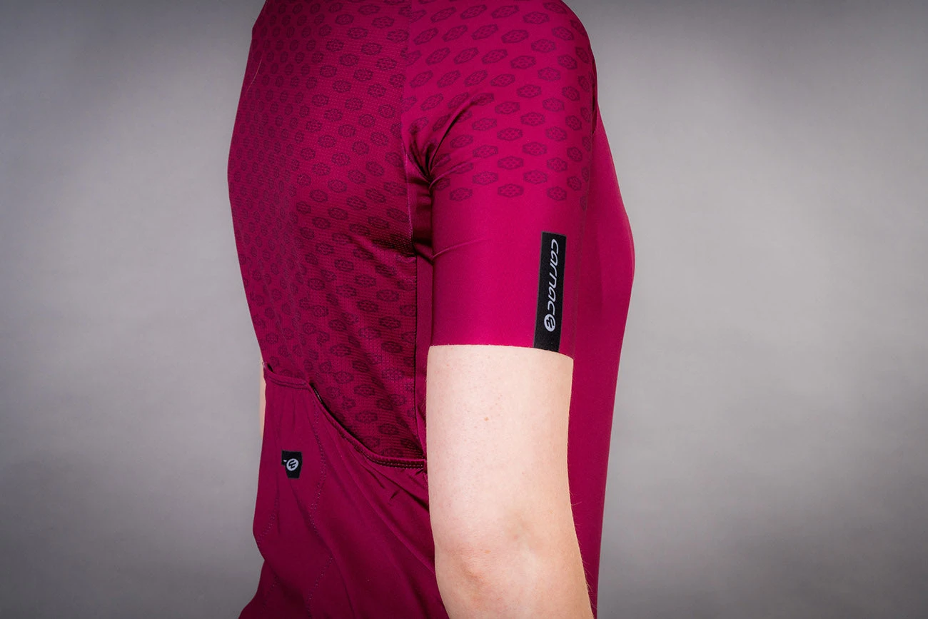 Carnac Women's Short Sleeve Jersey / Burgundy 7 Carnac Women's Short Sleeve Jersey / Burgundy - Image 5