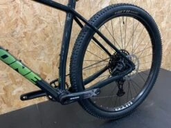 On-One Whippet SX Mountain Bike / Black & Jade / Large -Planetx Bike Store DBCL00004P6