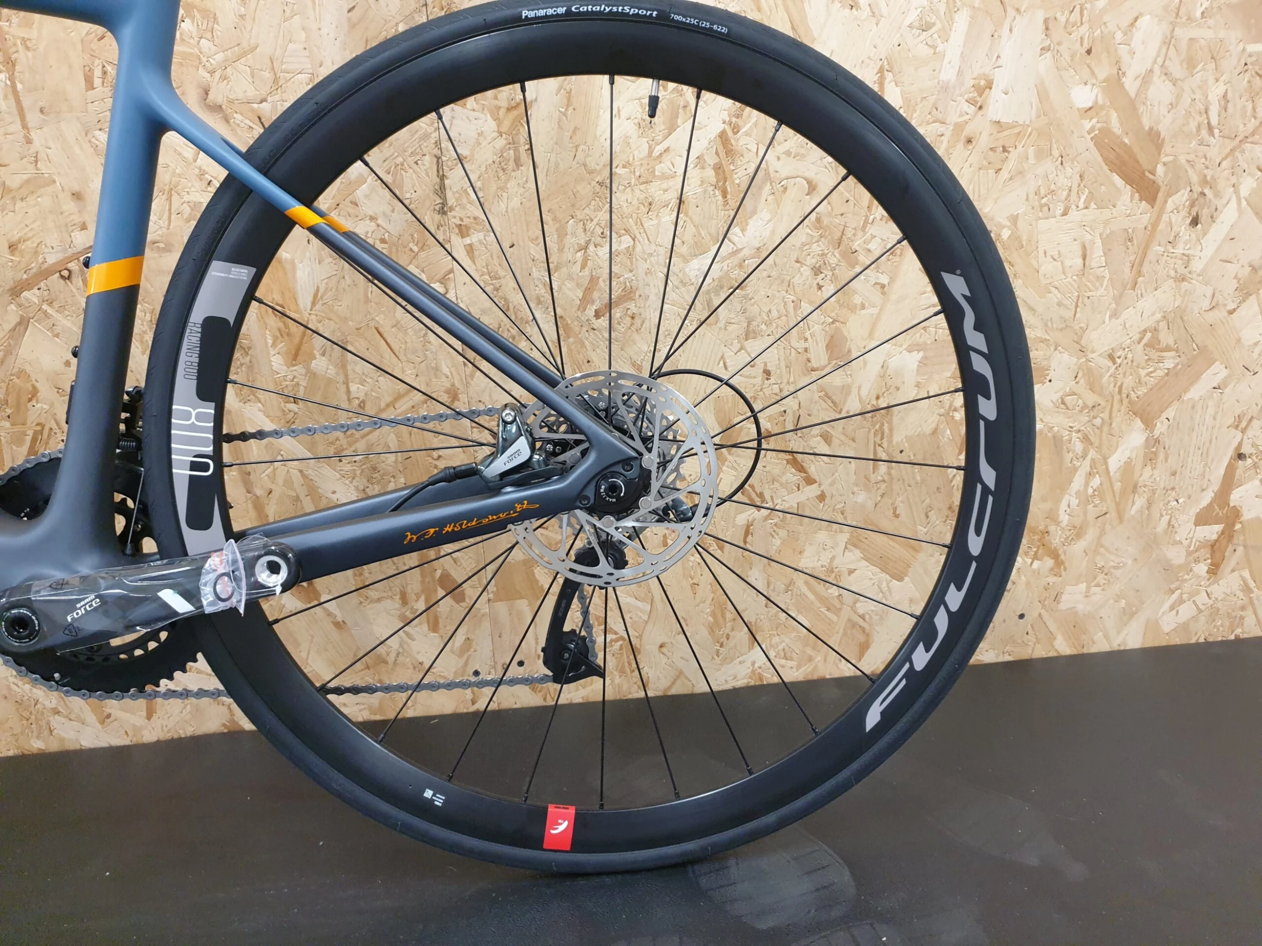 Holdsworth Corsa Force 22 - Burning Charcoal - Small 8 Holdsworth Corsa Force 22 - Burning Charcoal - Small - Image 6