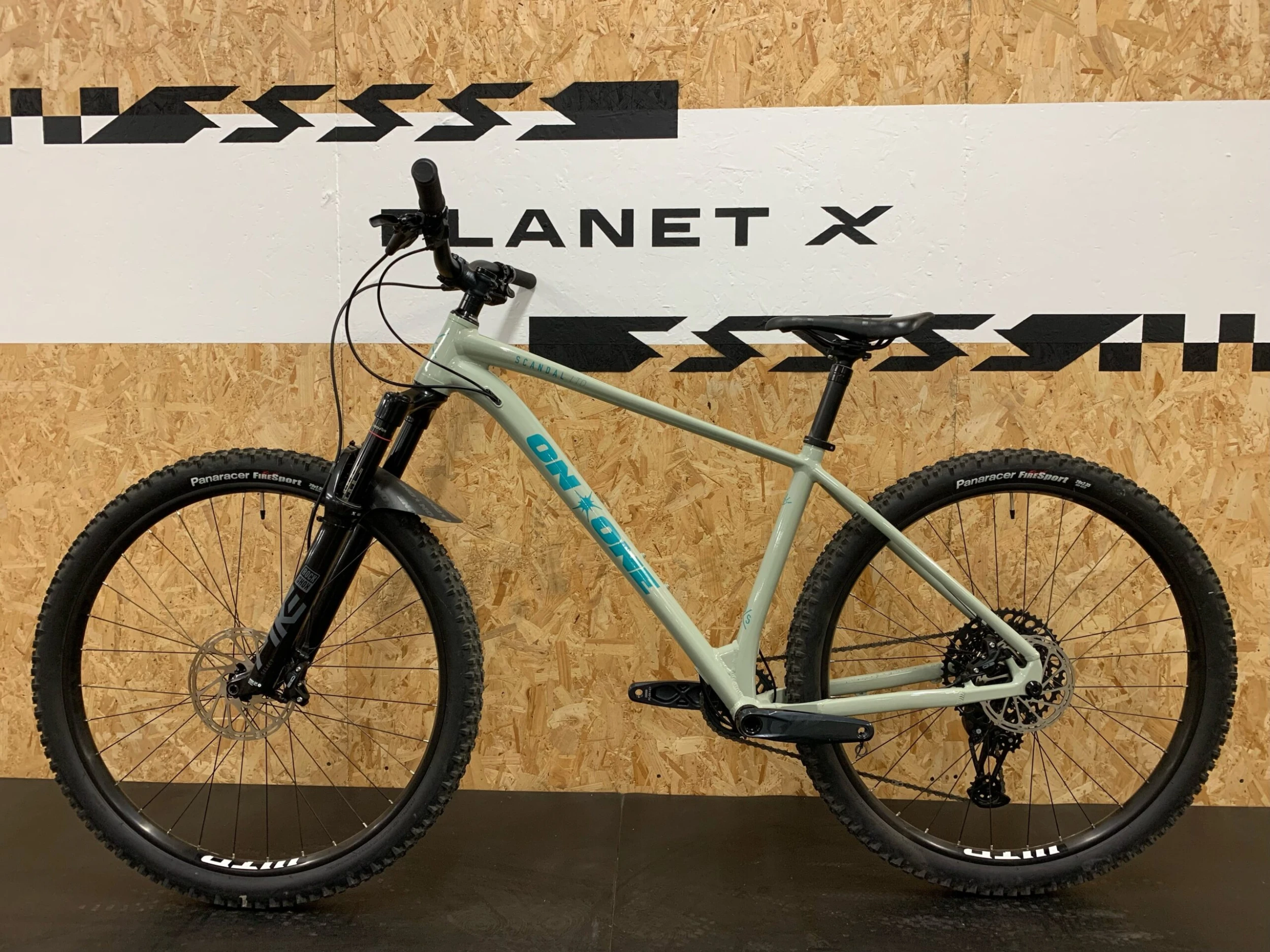 On-One Scandal LTD GX AXS - Mineral Green - Large 6 On-One Scandal LTD GX AXS - Mineral Green - Large - Image 4