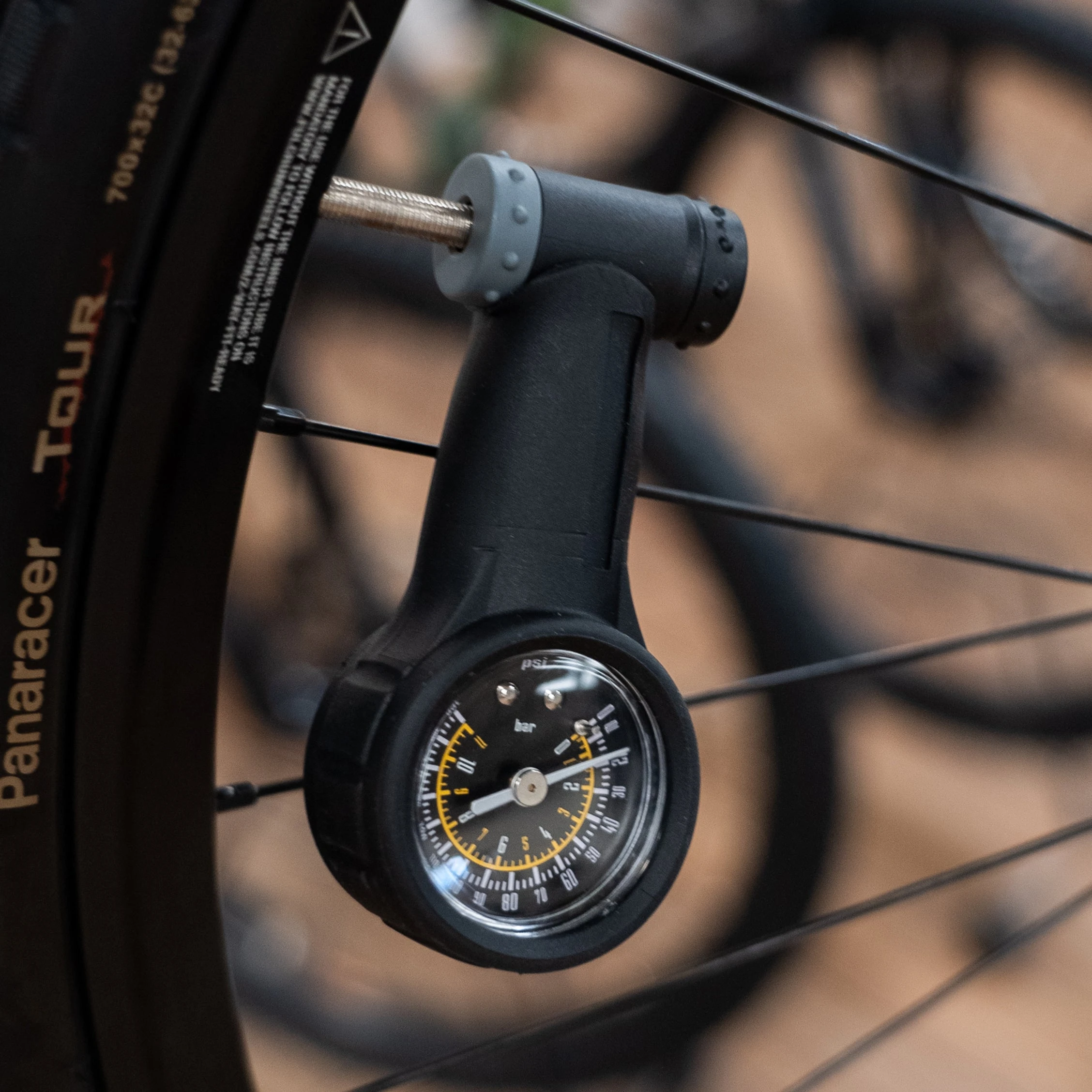 Jobsworth Universal Tyre Pressure Gauge 5 Jobsworth Universal Tyre Pressure Gauge - Image 3