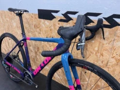 On-One Free Ranger Force 1 - Extra Small - Electric Night -Planetx Bike Store thumbnail IMG 8866