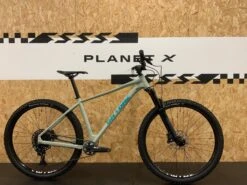 On-One Scandal SRAM GX Mountain Bike / Large / Mineral Green